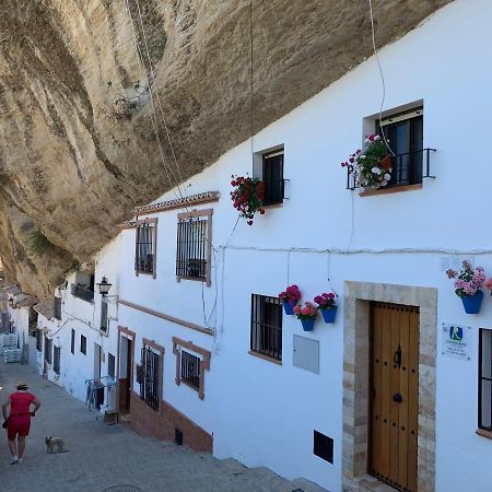 Casa Cueva "Las Calcetas" Guest House Setenil De Las Bodegas Luaran gambar