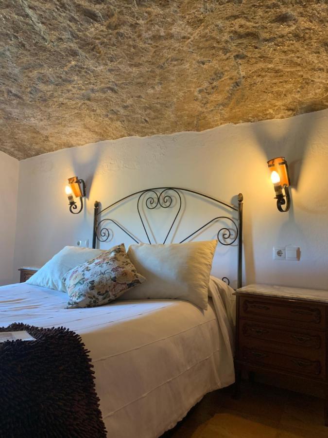 Casa Cueva "Las Calcetas" Guest House Setenil De Las Bodegas Luaran gambar